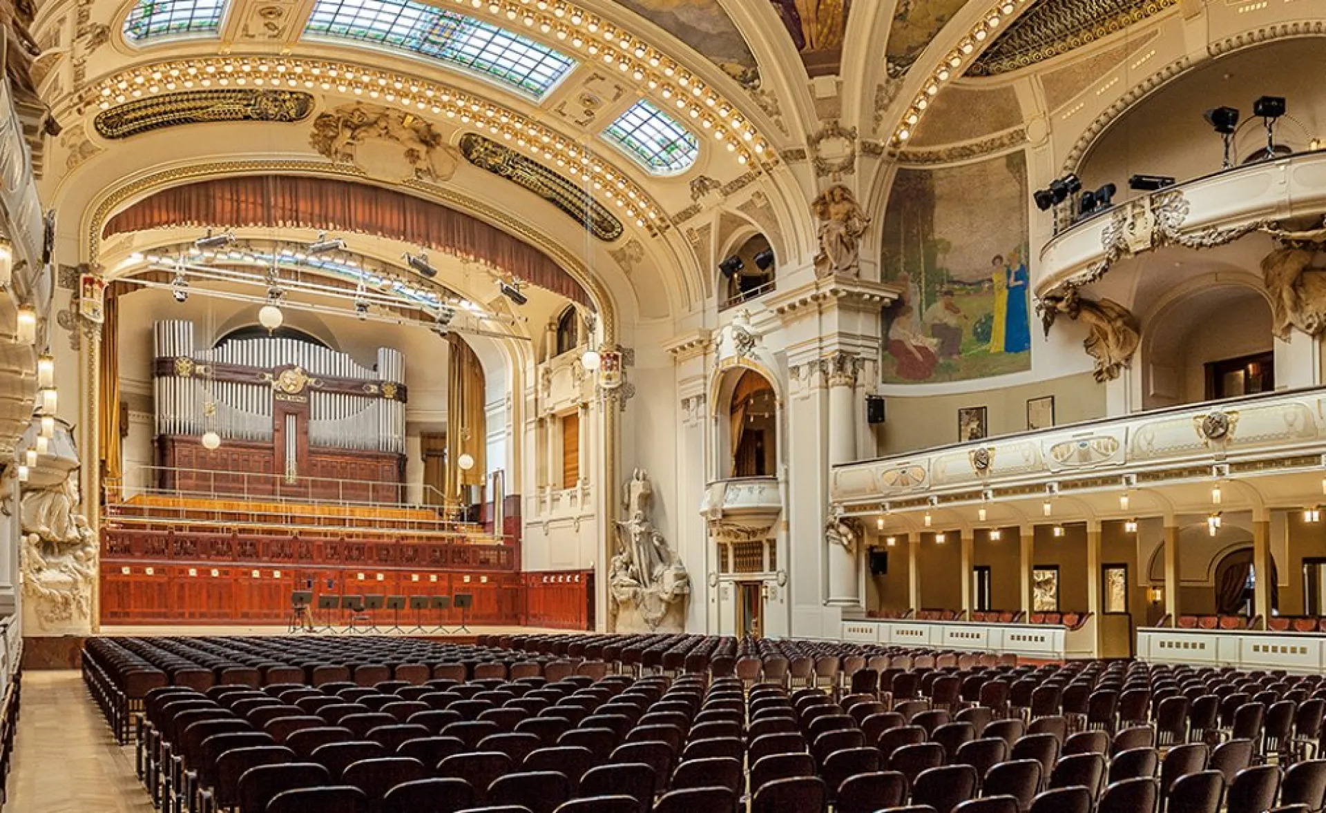 Gala Opera and Ballet in Municipal House