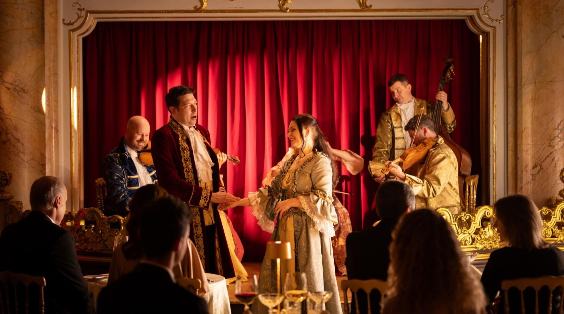 Mozart Concierto y Cena