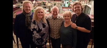 Andy Lee Lang and The Morris Family, Country Christmas