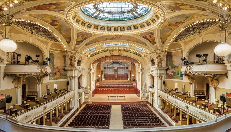 Strauss, Mozart, Dvořák und Oper mit Ballett